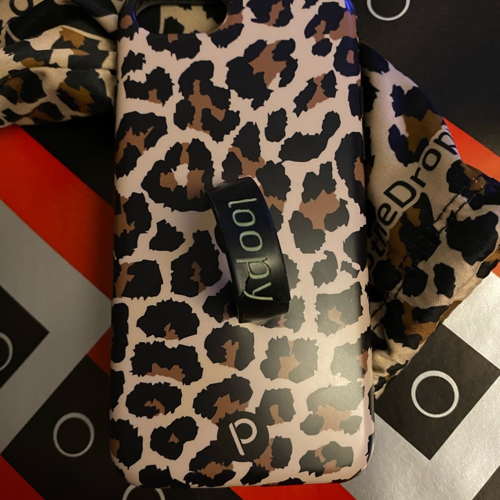 Loopy phone case